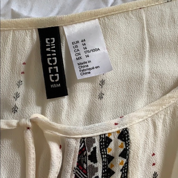 Aztec patterned crop top - Picture 3 of 4